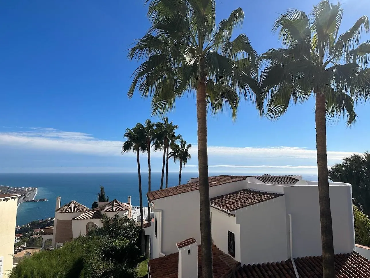 Spacious Villa With Sea View And Private Pool Salobrena