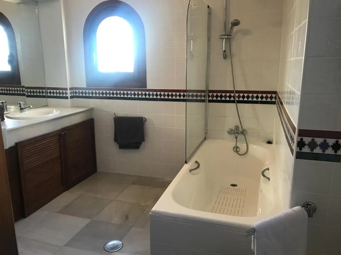 Spacious Villa With Sea View And Private Pool Salobrena